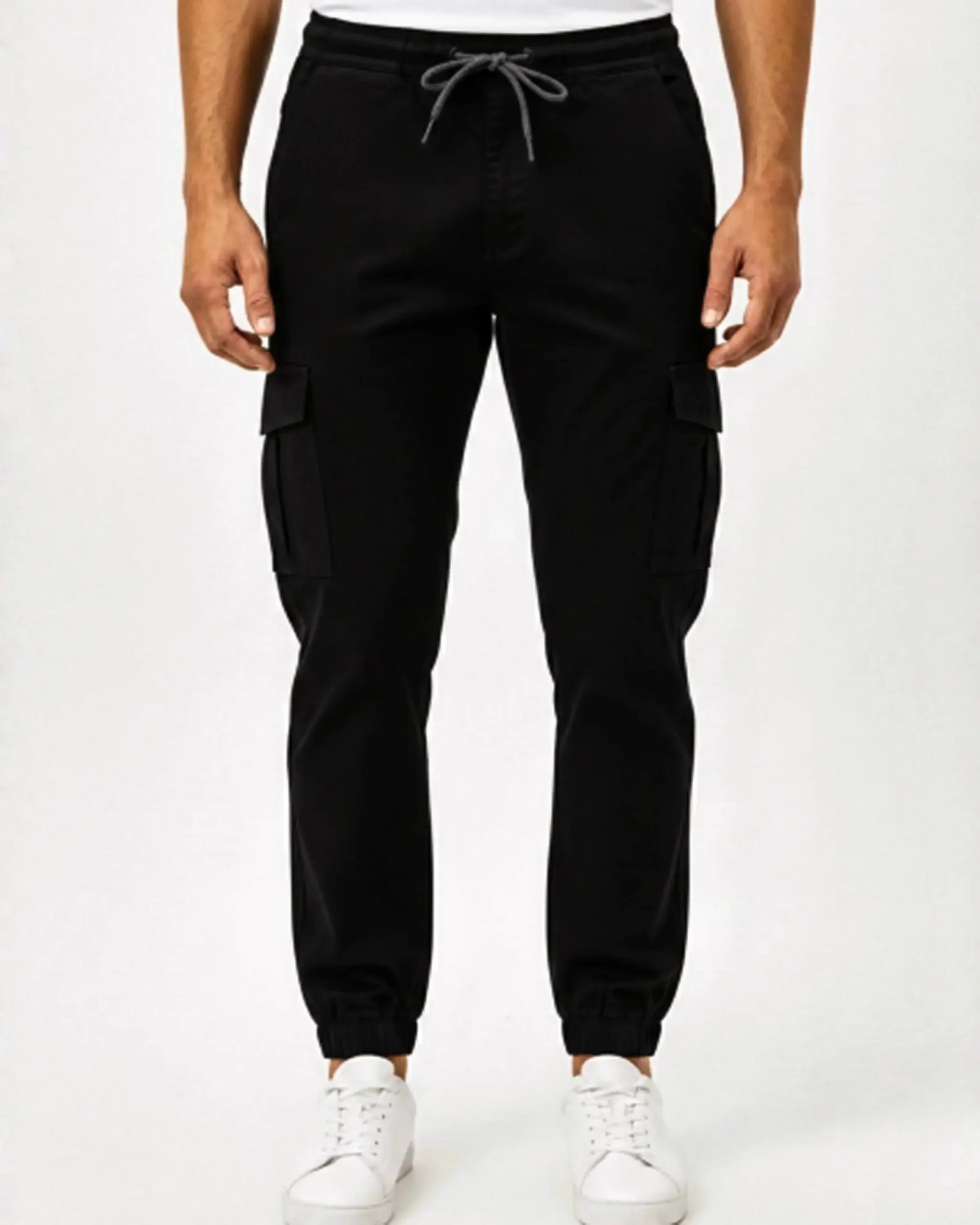 Joggers Cargo Pant Black Color Image of Joggers Cargo Pant Black Color